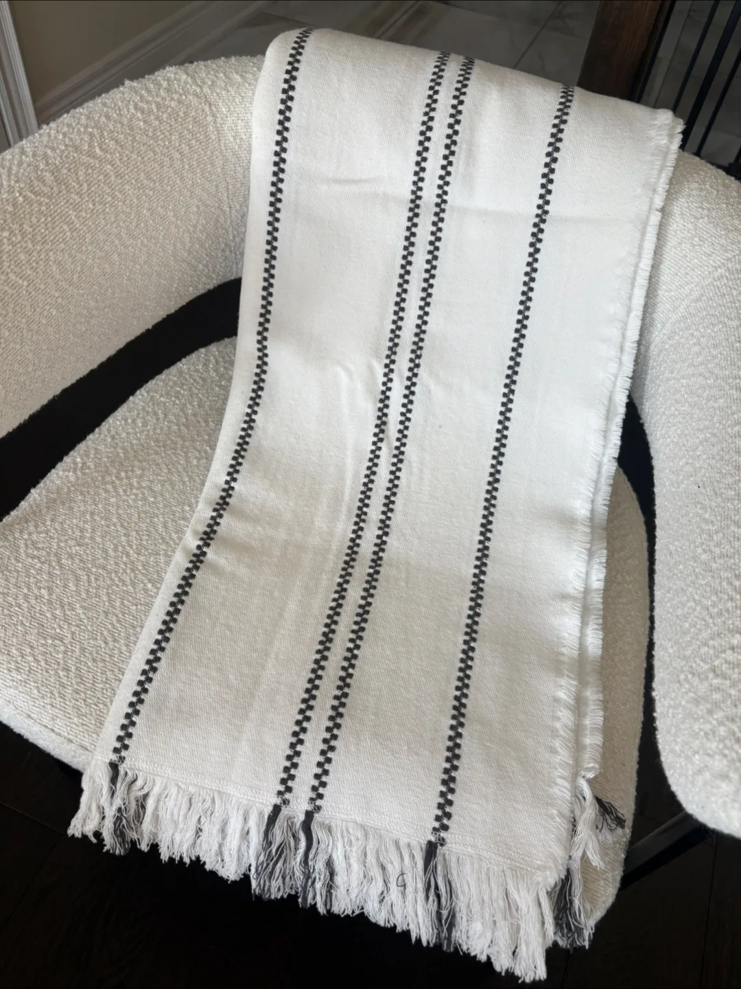 IKEA Stinamaj Throw - 130x170cm thumbnail