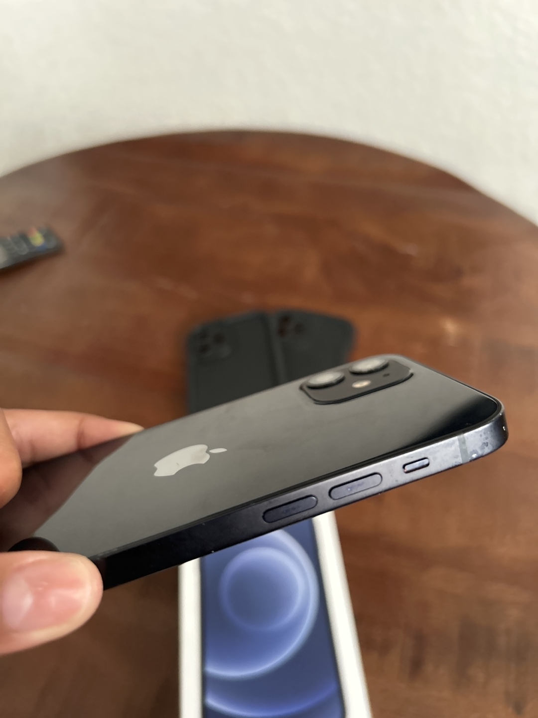 Apple iPhone 12 - Black, with Box and 2 Cases - photo 4