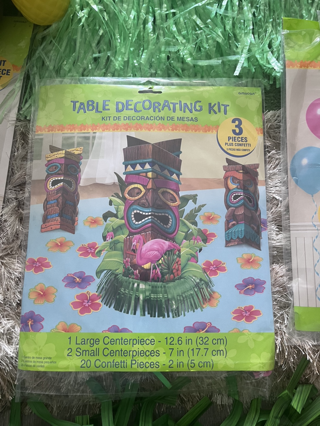 Luau Party Decorating Kit - See description - photo 4