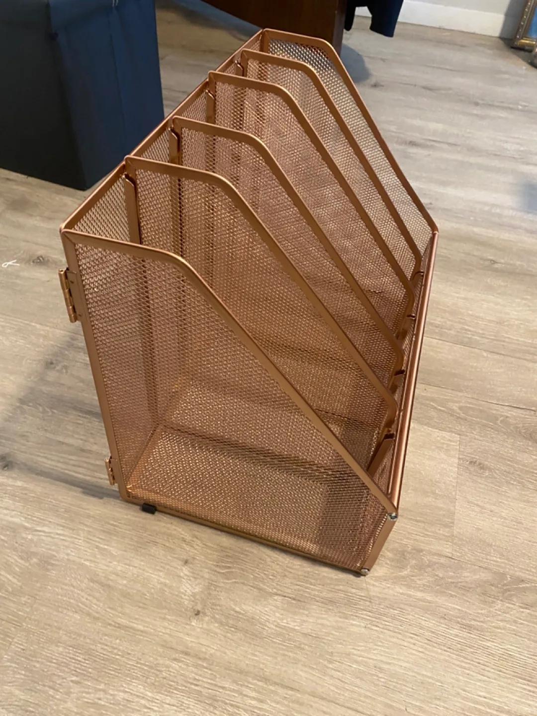 Rose Gold Metal Mesh File Organizer image indicator(5)