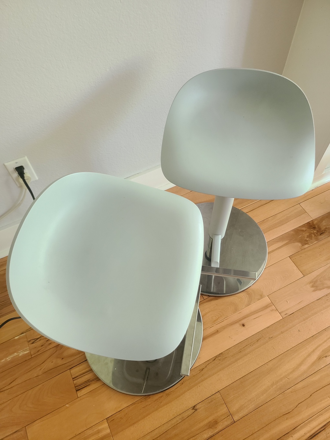 Best condition‼️Gray IKEA JANINGE Bar Stools – $70 Each - photo 4