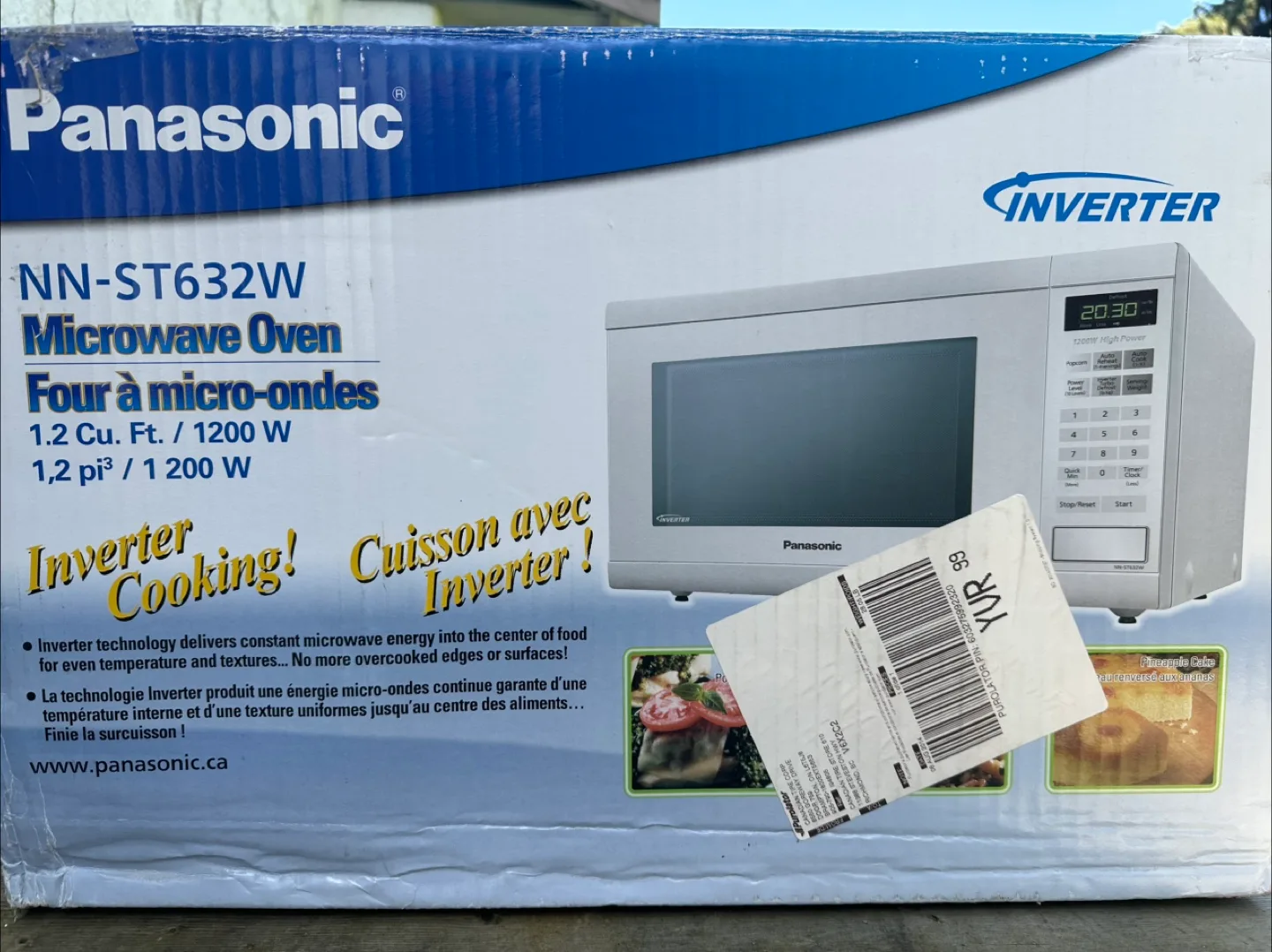 Panasonic NN-ST632W Microwave Oven - Like New! thumbnail