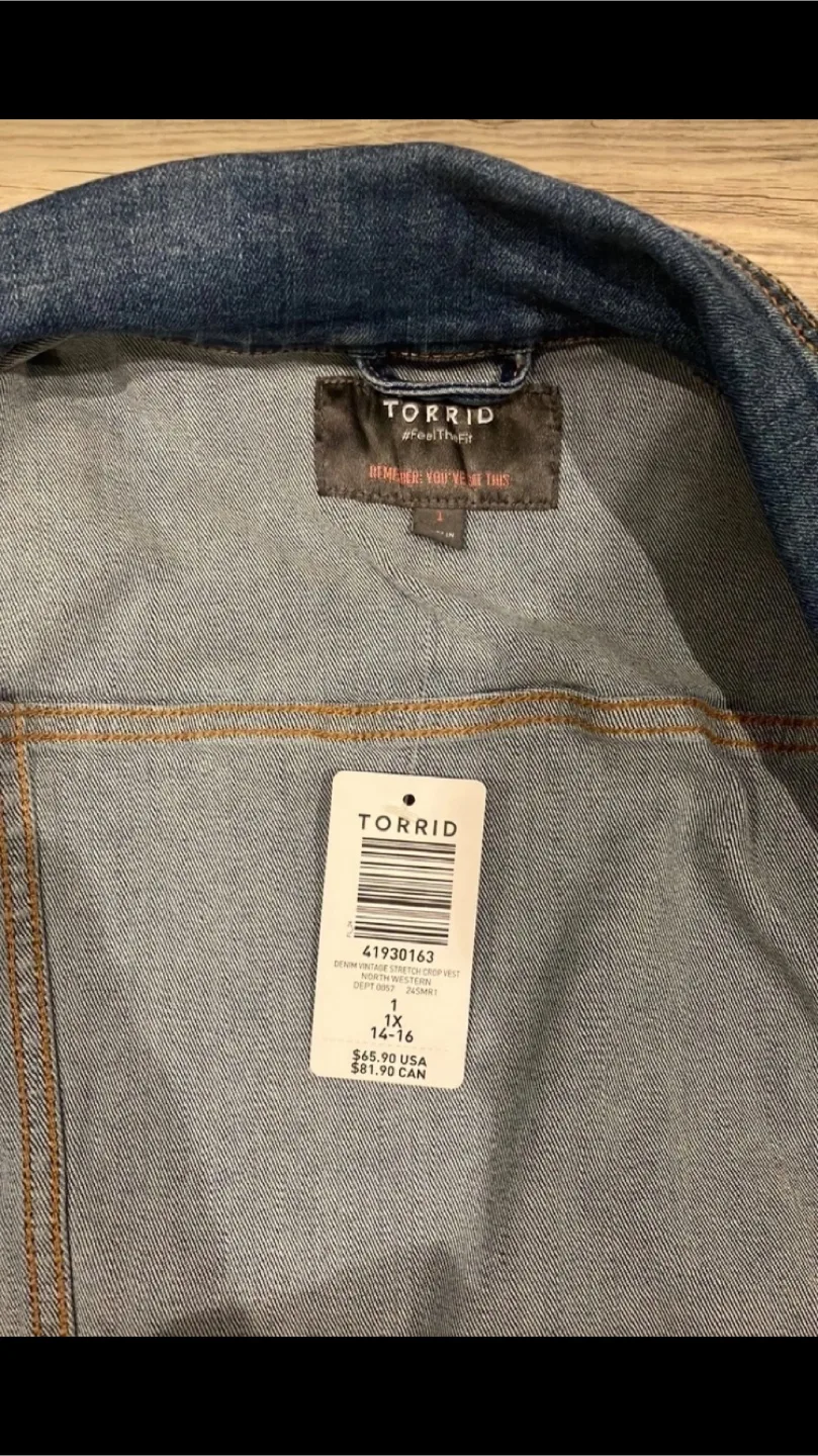 NWT Torrid Jean Vest 1X image indicator(3)