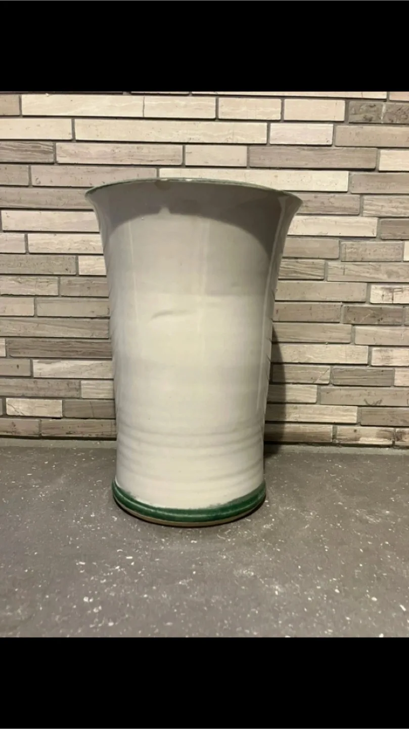 Vintage Handmade Vase image indicator(3)