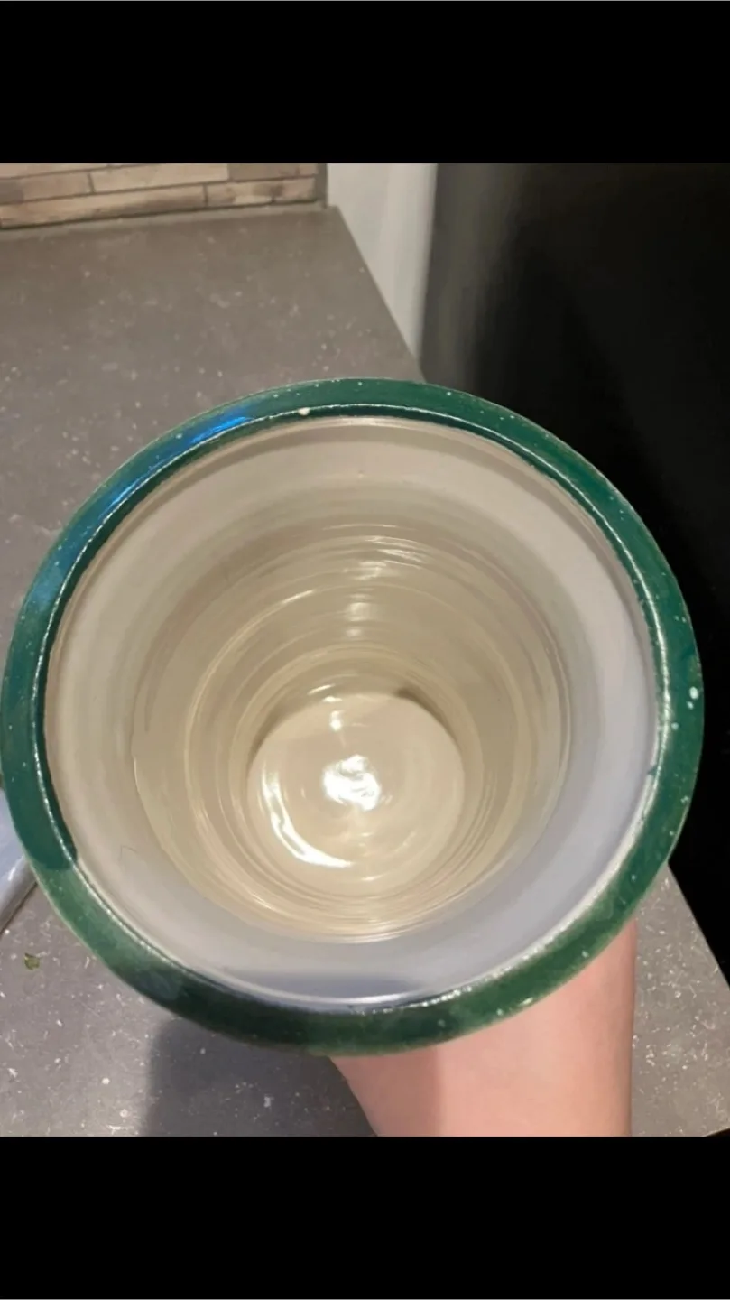 Vintage Handmade Vase image indicator(4)