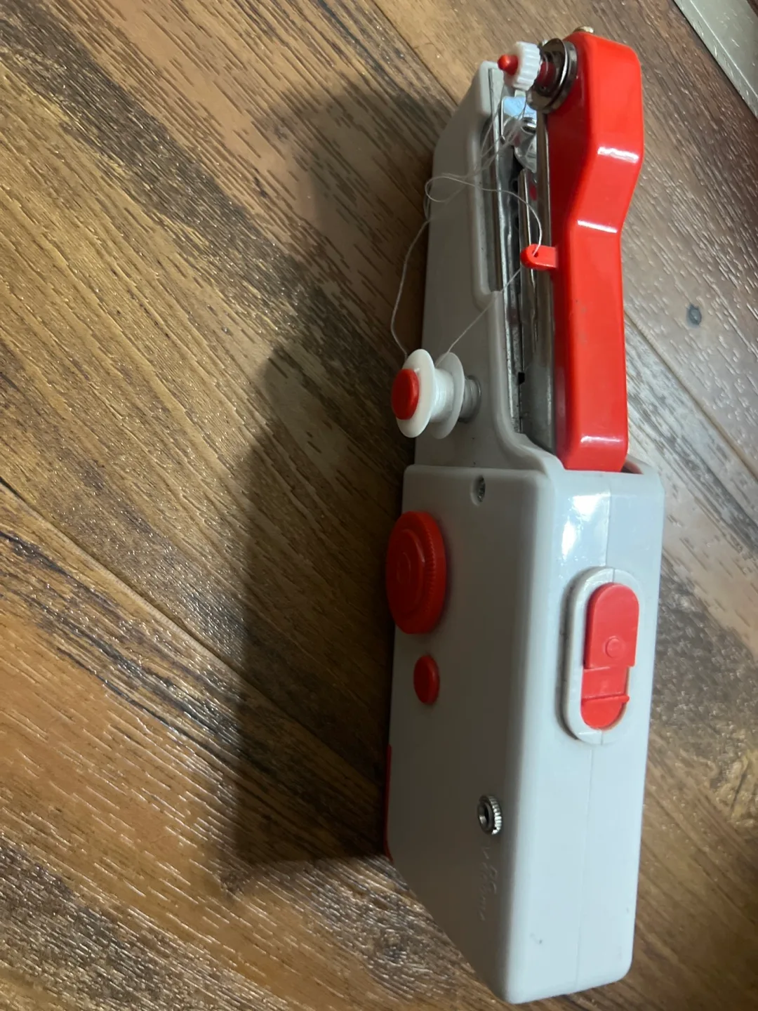 Mini Sewing Machine’s- Portable & Compact! image indicator(4)