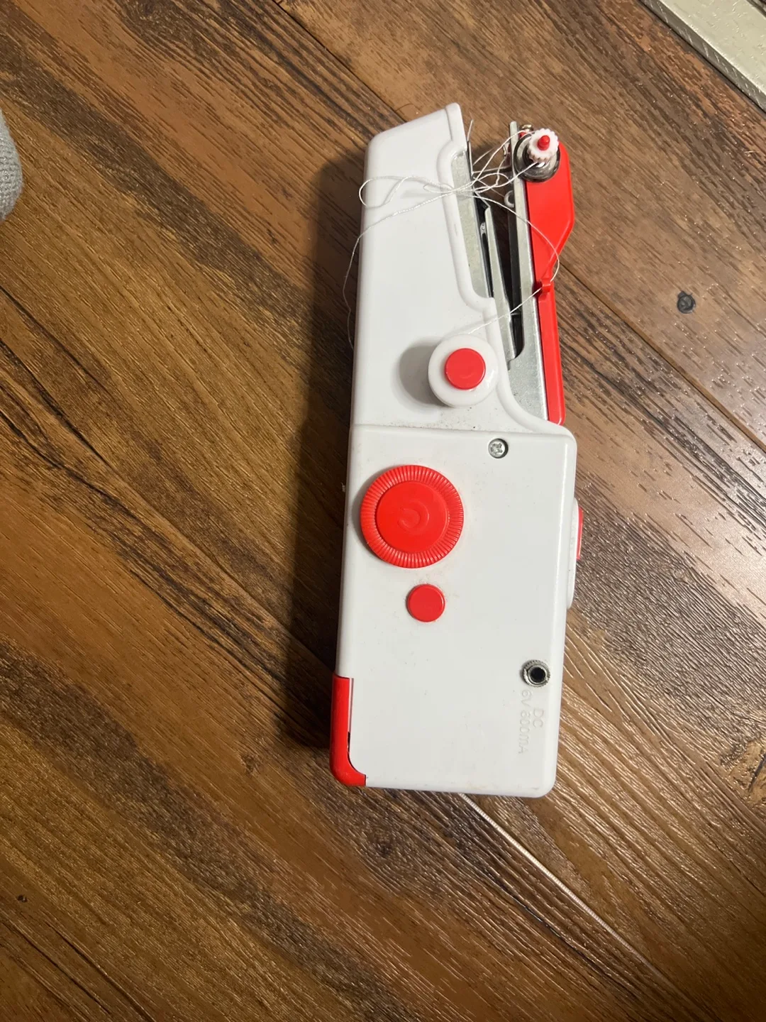 Mini Sewing Machine’s- Portable & Compact! image indicator(3)