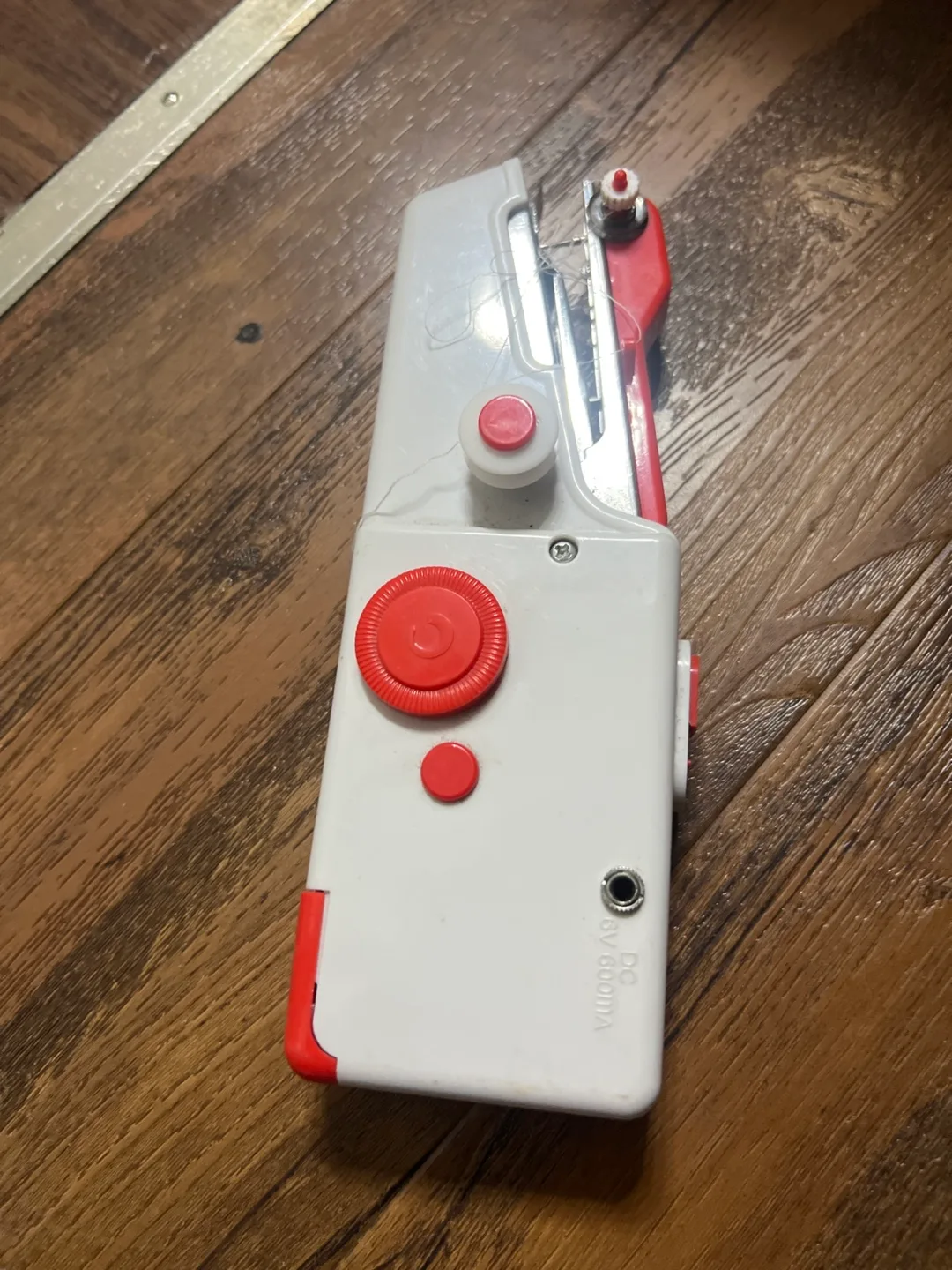 Mini Sewing Machine’s- Portable & Compact! image indicator(5)