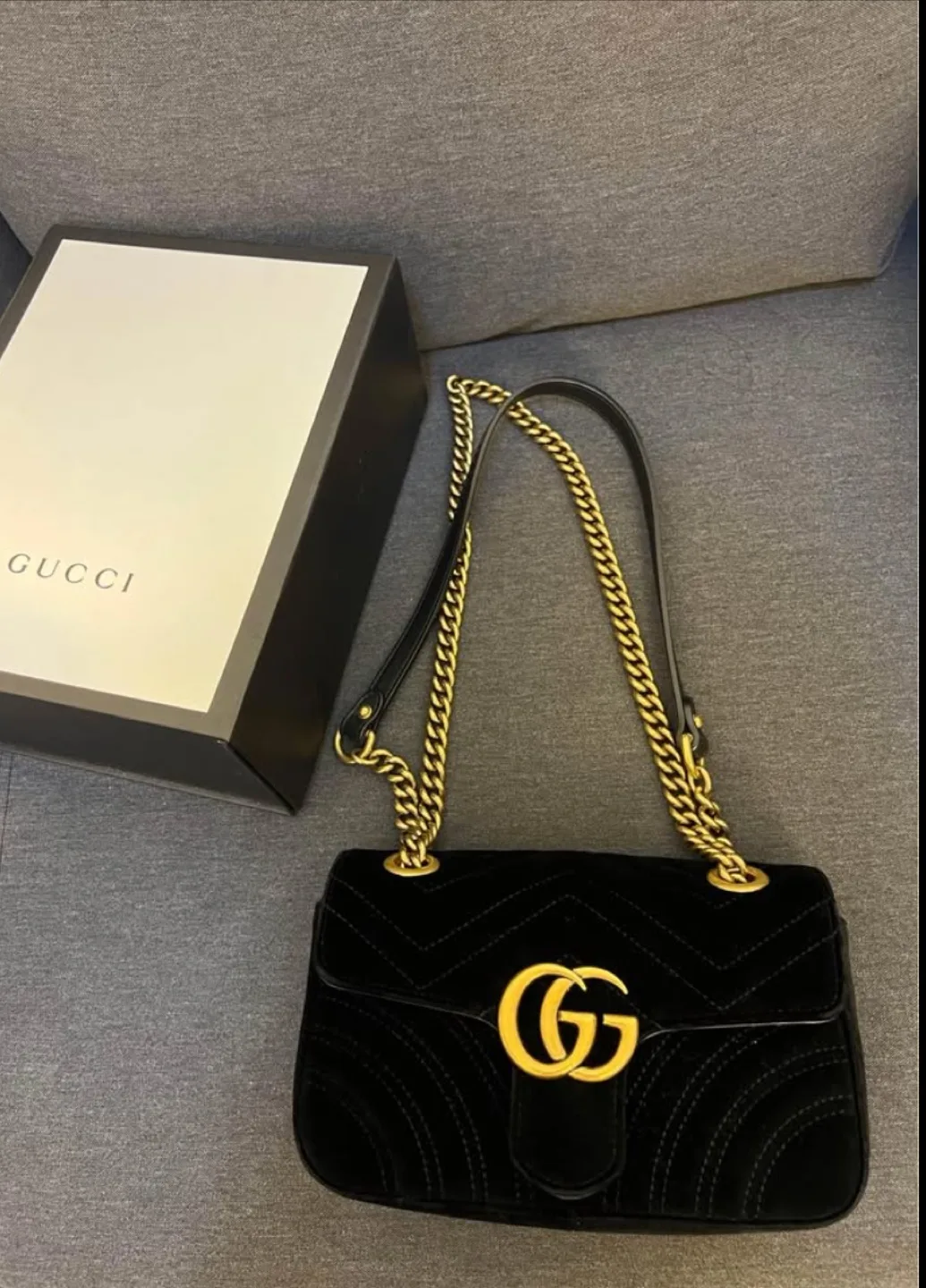 Gucci Marmont Velvet Shoulder Bag thumbnail