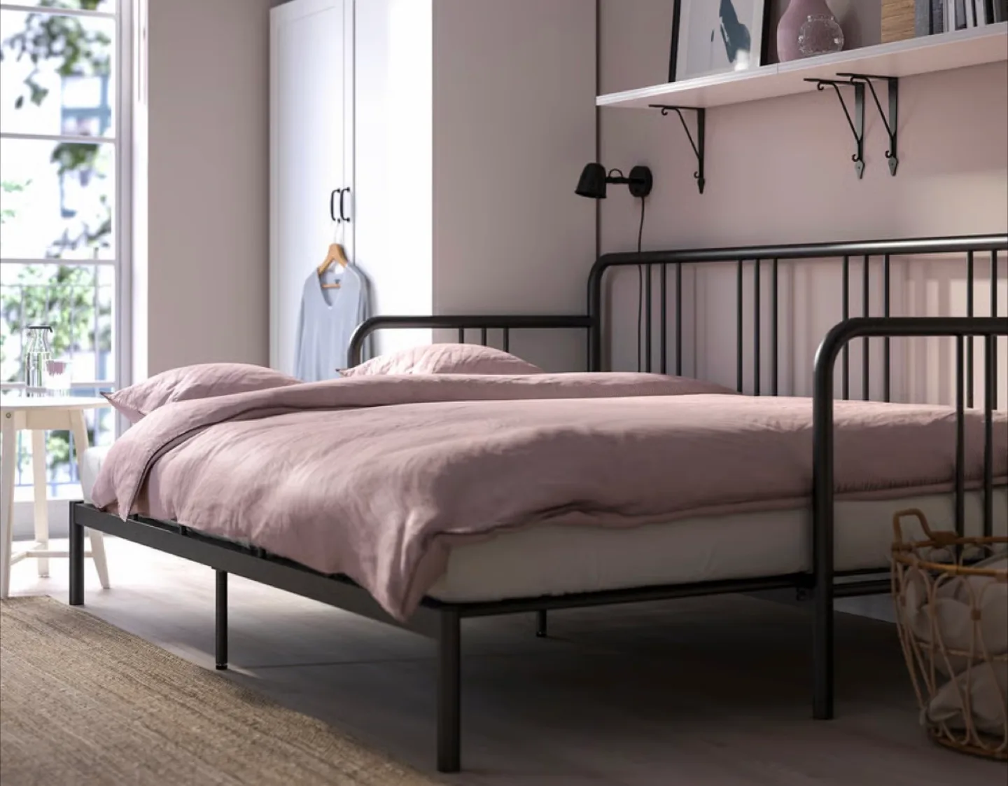 IKEA FYRESDAL Daybed Frame - Black image indicator(2)