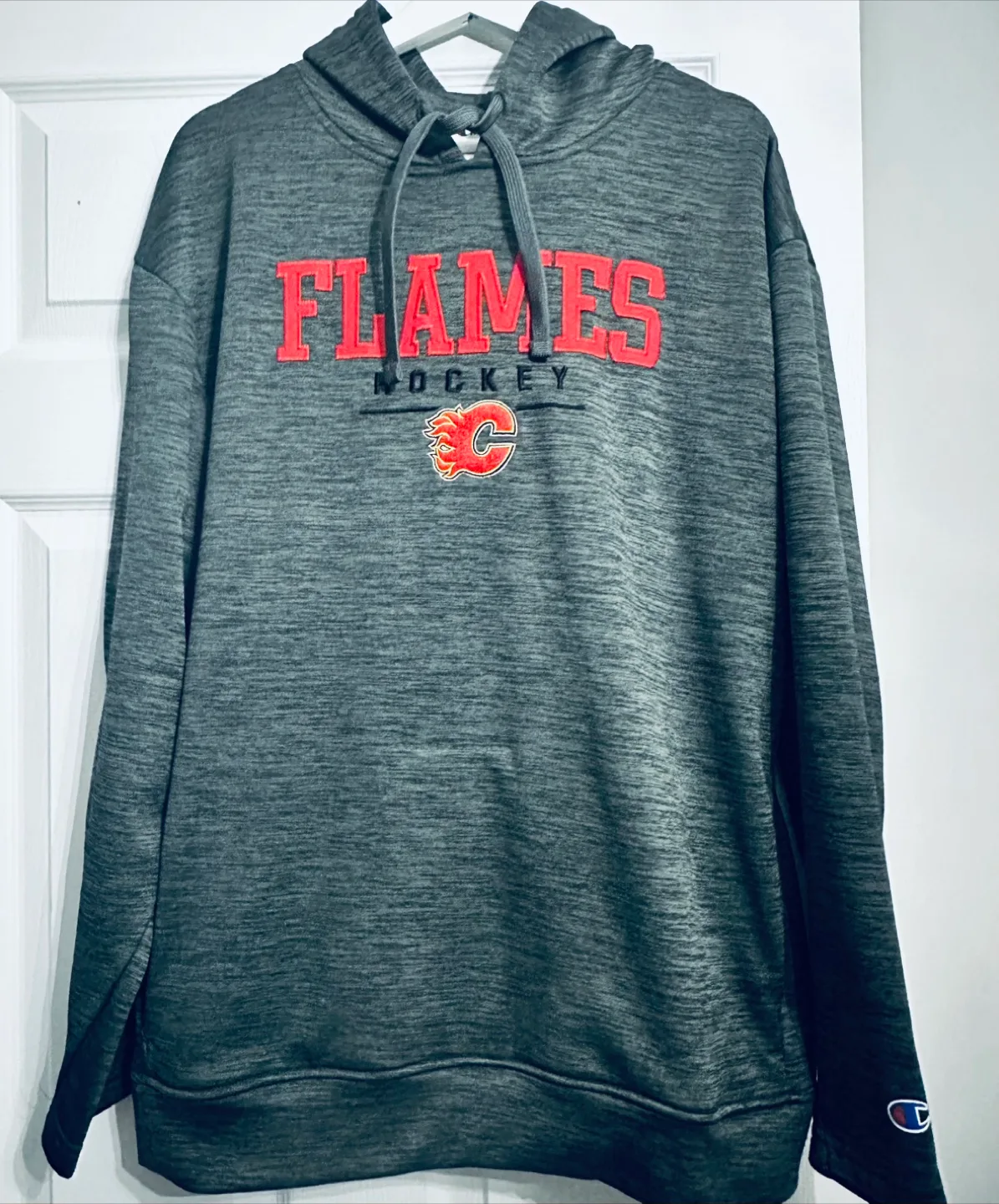Champion Flames Hockey Hoodie - Size L thumbnail