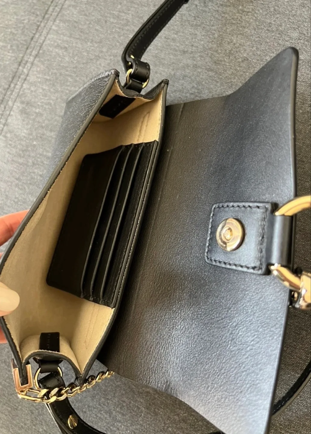 Authentic Chloé Faye mini - Black image indicator(4)