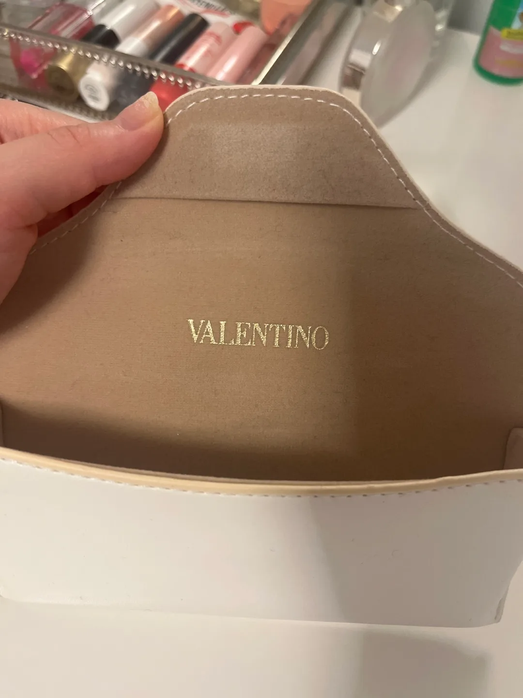 Valentino White Sunglasses Case image indicator(2)