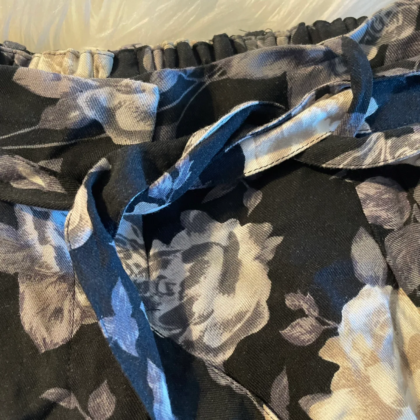 Talula Floral Shorts - Size 00 image indicator(2)