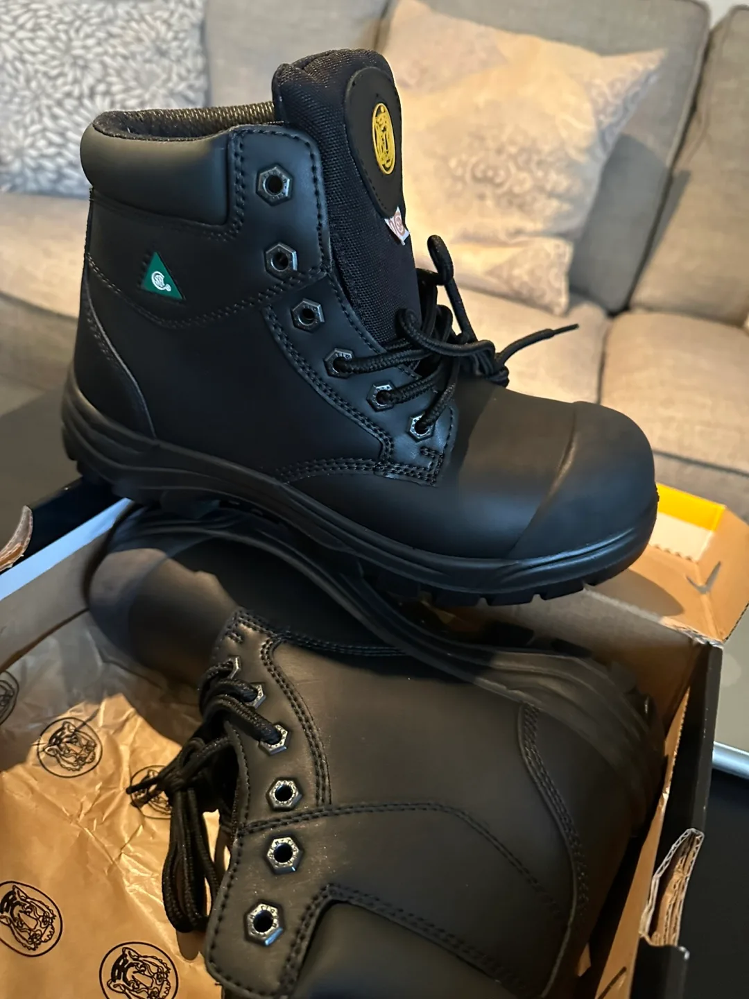 New Tiger Safety Steel Toe Work Boots - Size 9.5 image indicator(4)