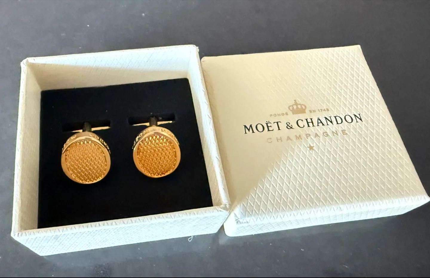 Moët & Chandon Gold Cufflinks with Box thumbnail