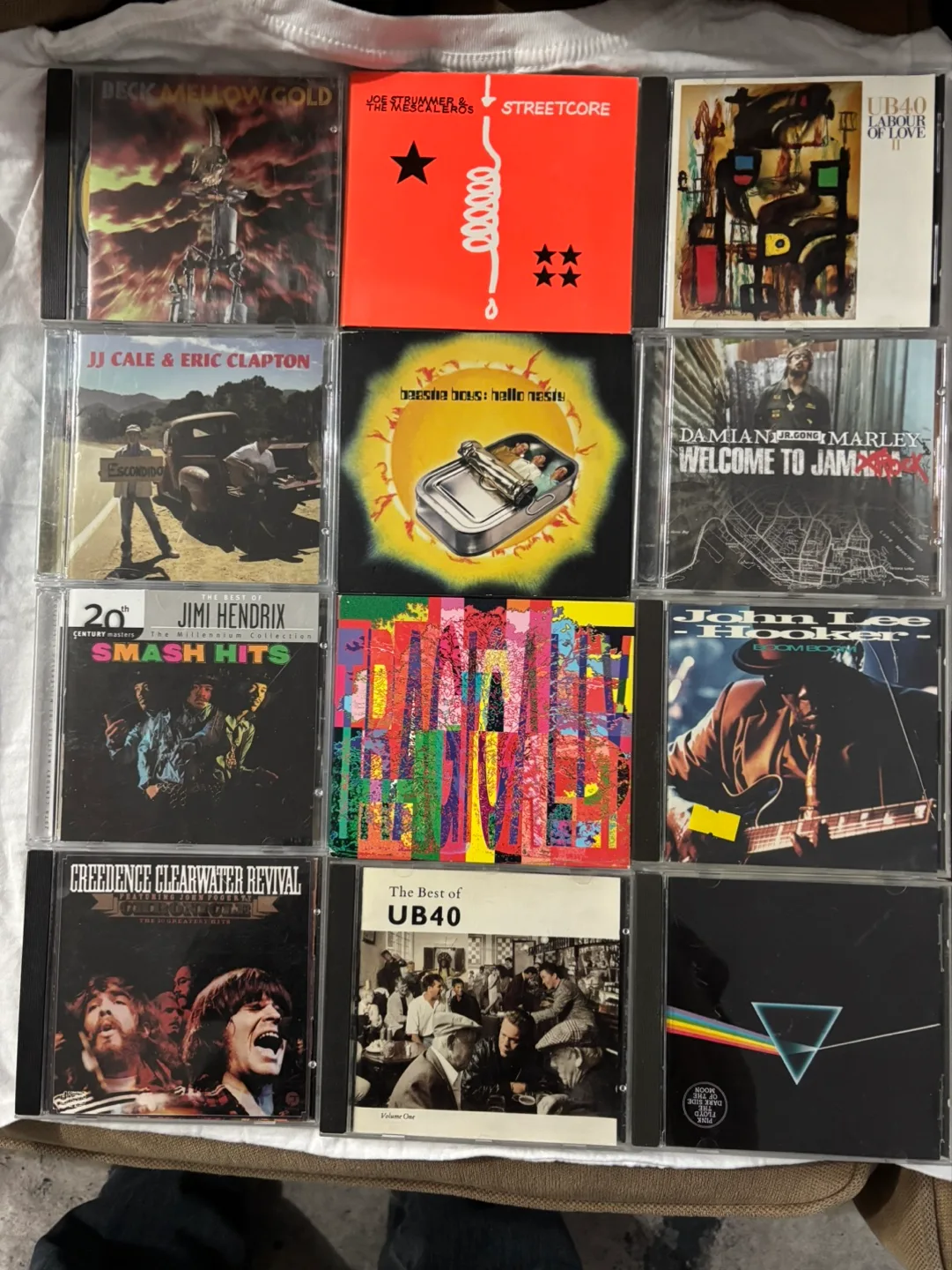 Mixed CD Collection: Beck, UB40, Jimi Hendrix & More thumbnail