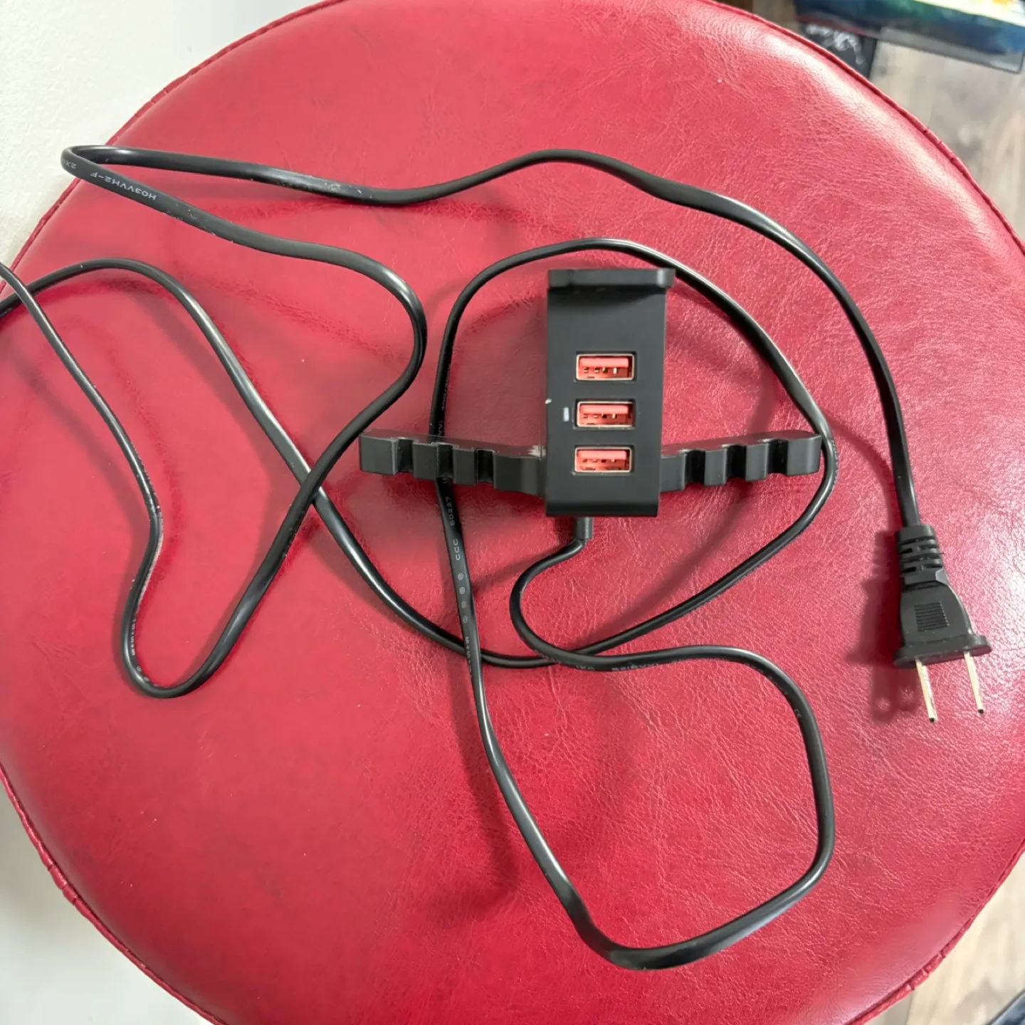 USB Charging Station - 3 USB Ports thumbnail