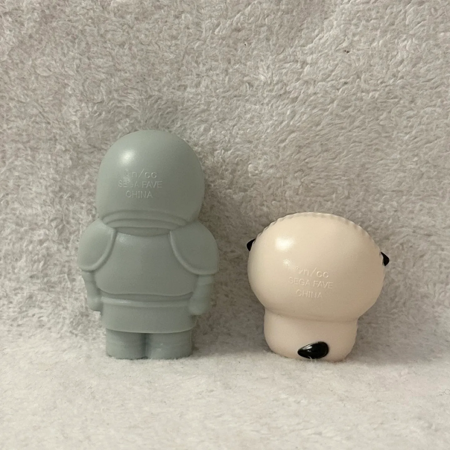 Authentic Chiikawa Many Friends Figures Poshet Yoroi-san & Rakko image indicator(2)