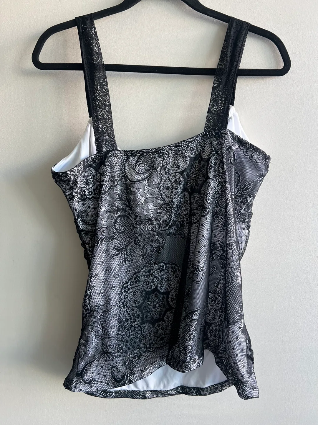 Y2K Le Chateau Black Lace Tank Top - Size XL image indicator(3)