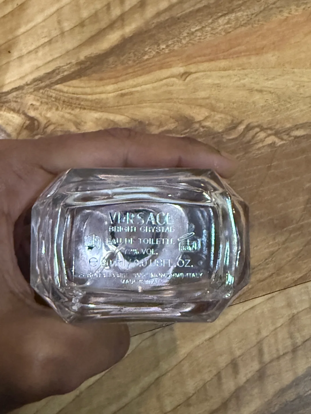 Versace Bright Crystal Eau de Toilette 90ml image indicator(8)