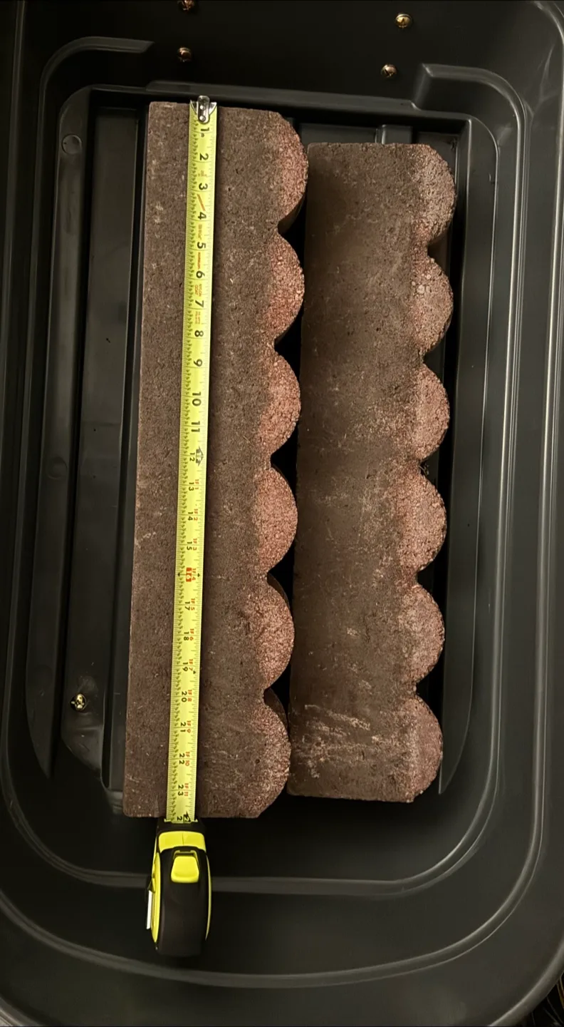 Scalloped Concrete Garden Edging Stones thumbnail