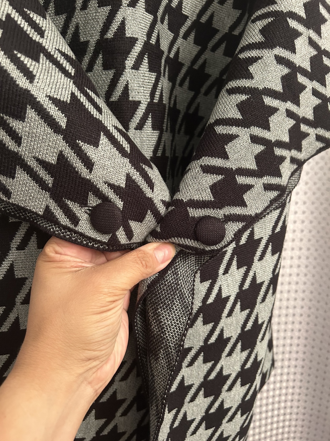 Like New Anne Klein black/white poncho - photo 3