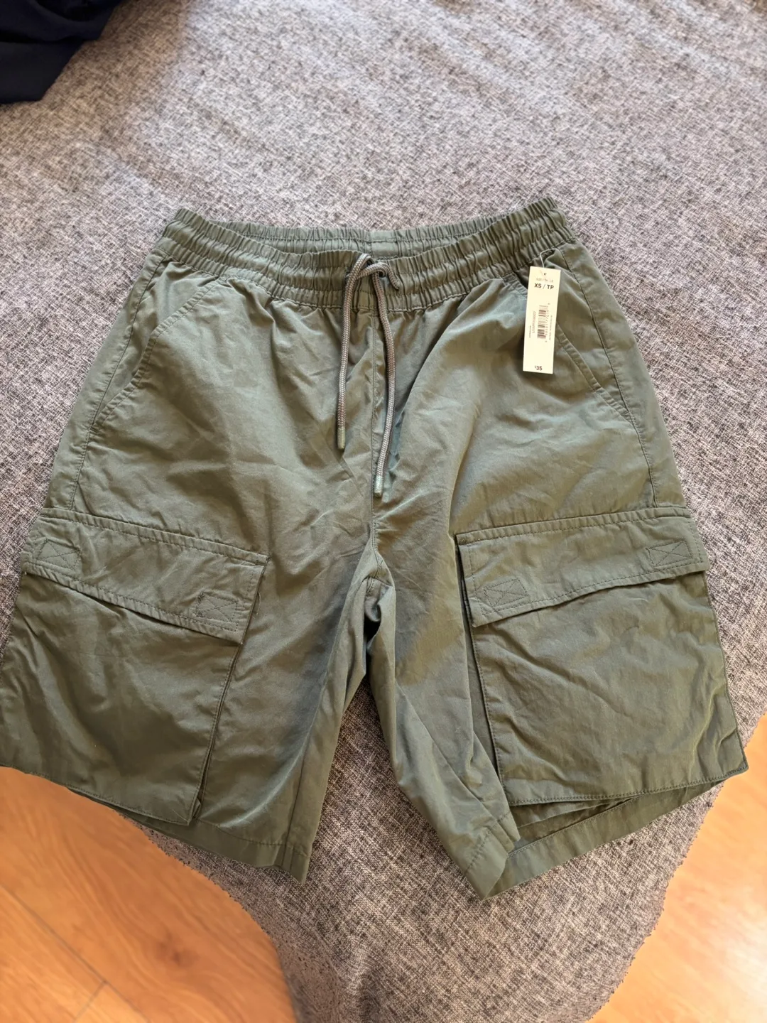 Joe Fresh Olive Green Cargo Shorts - XS thumbnail