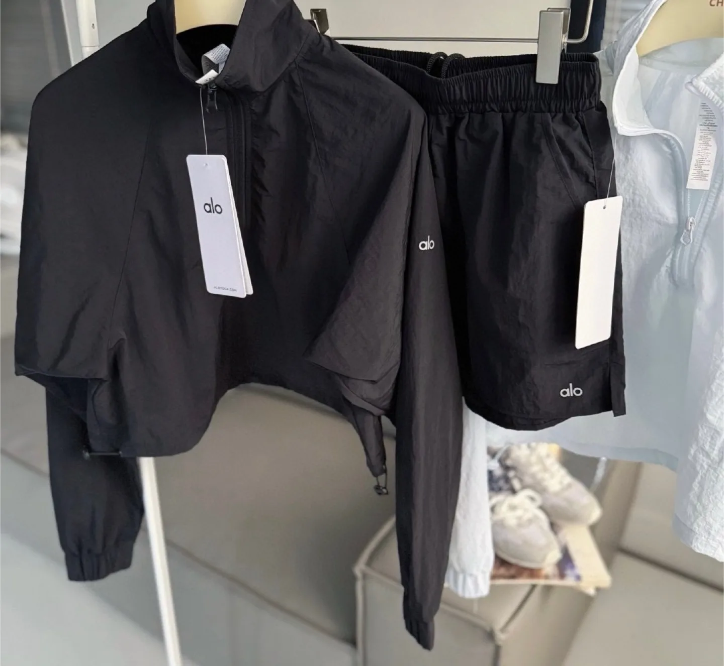 ALO Alumni Set - Jacket & Shorts image indicator(2)