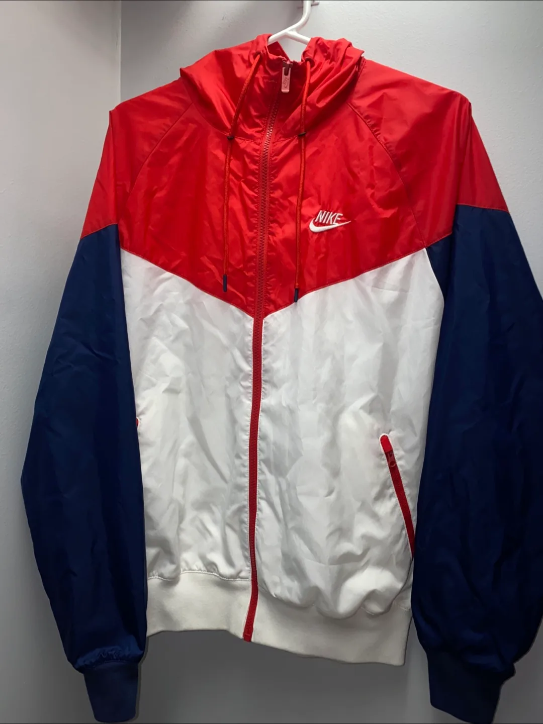 Nike Windrunner Jacket - Size Small thumbnail