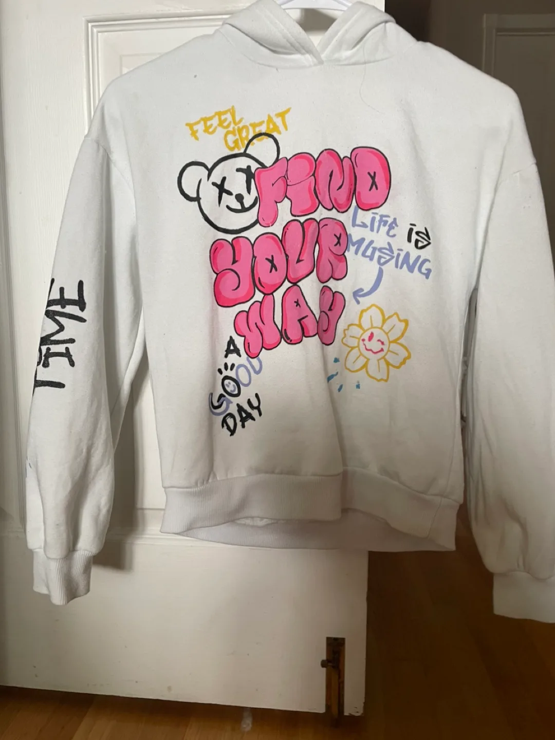 Shein White Graphic Hoodie - Size 10Y thumbnail
