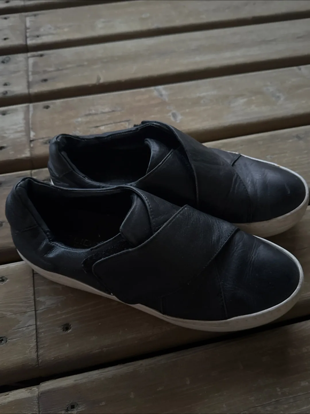 J/Slides Black Leather Slip-On Sneakers thumbnail