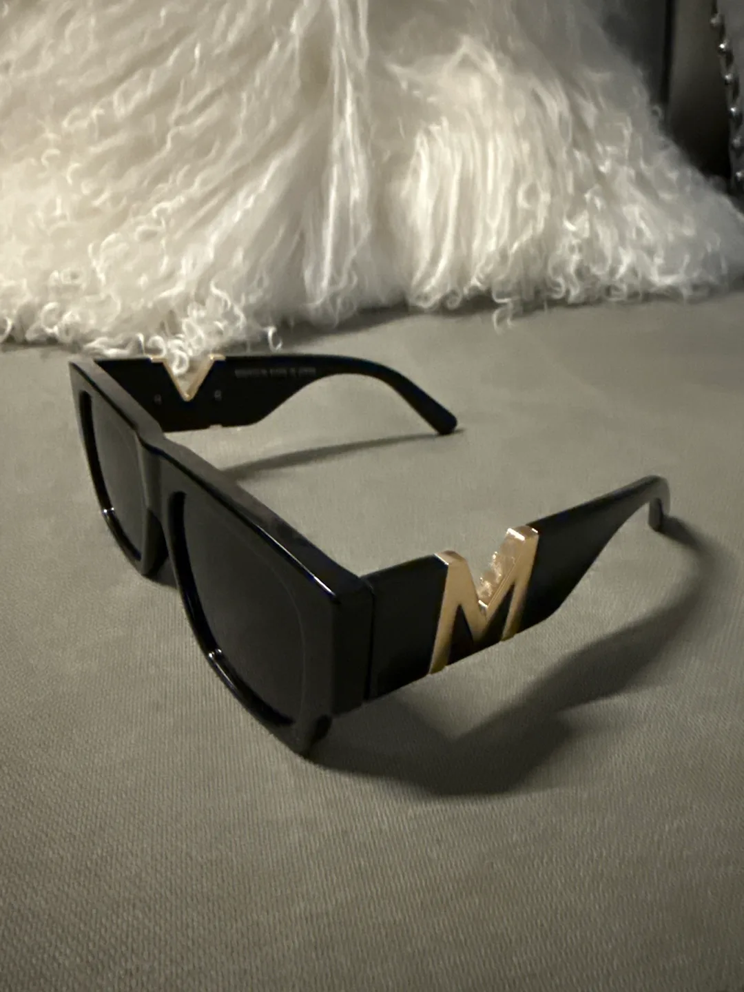 Sunglasses Black thumbnail