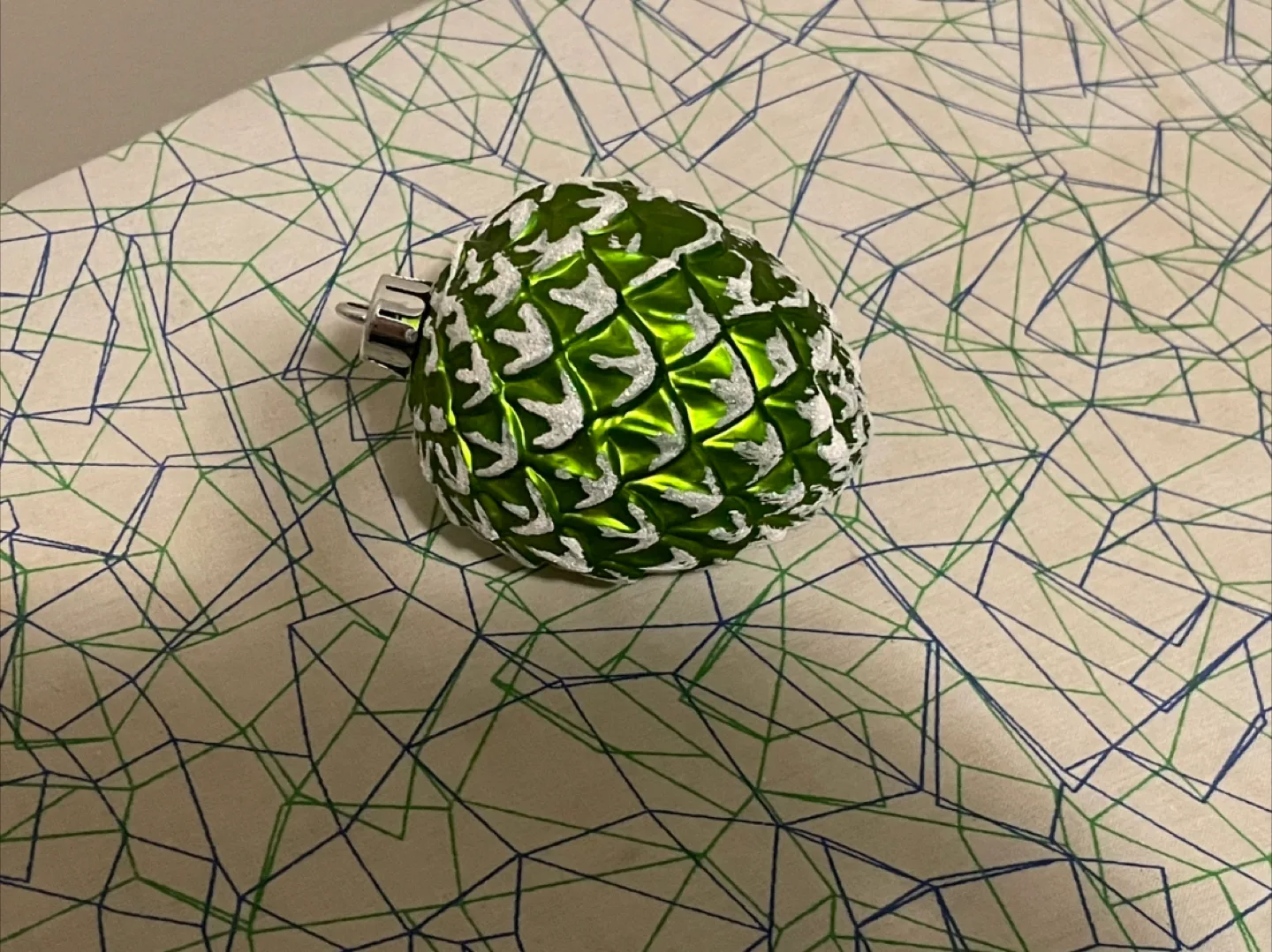 Green Christmas Ornament 🍁🇨🇦 thumbnail