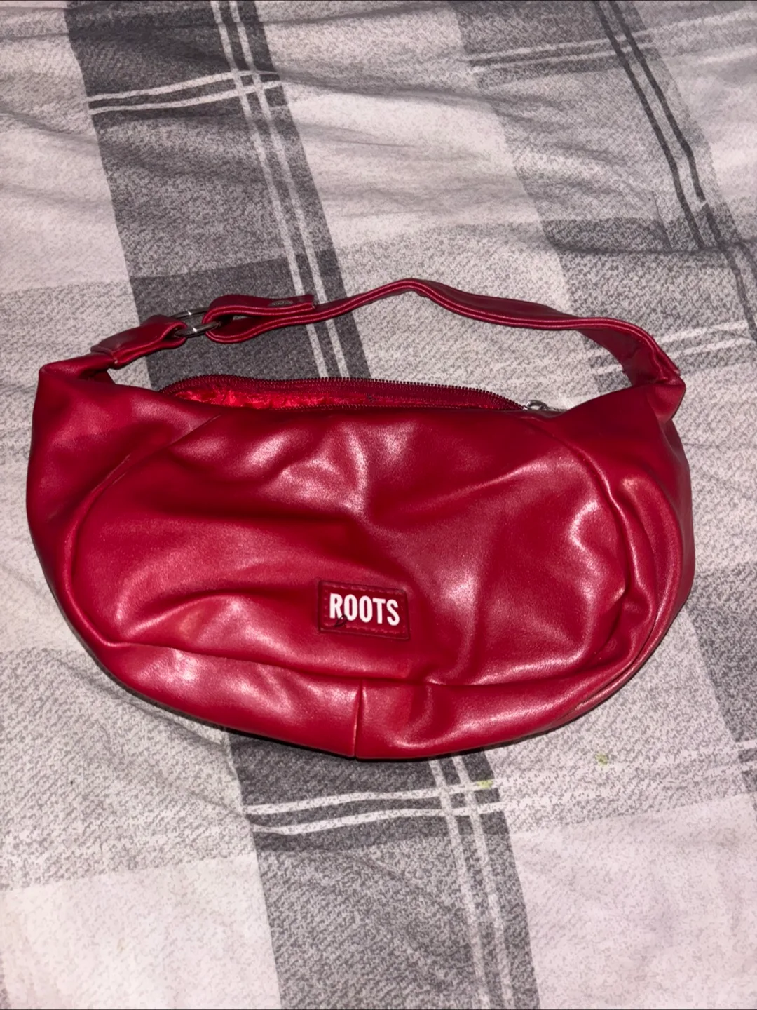 Vintage Roots Red Leather Shoulder Bag thumbnail