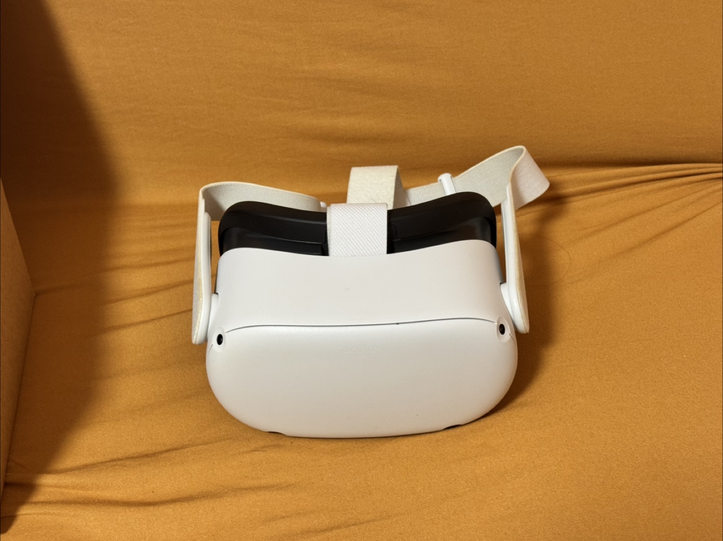 Oculus Quest 2 (128GB) - Great Condition - photo 2