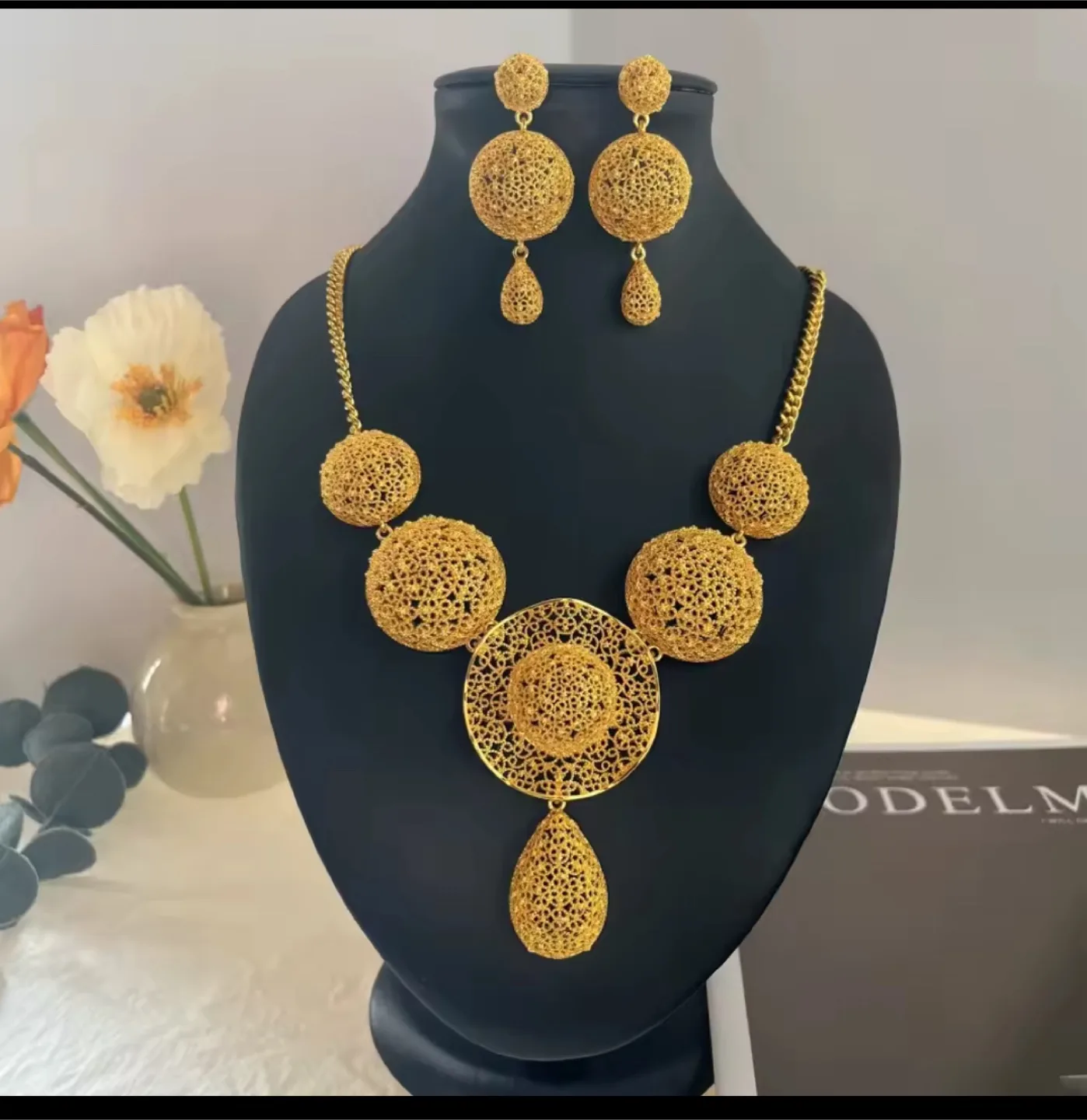 Gold-tone Necklace and Earring Set thumbnail