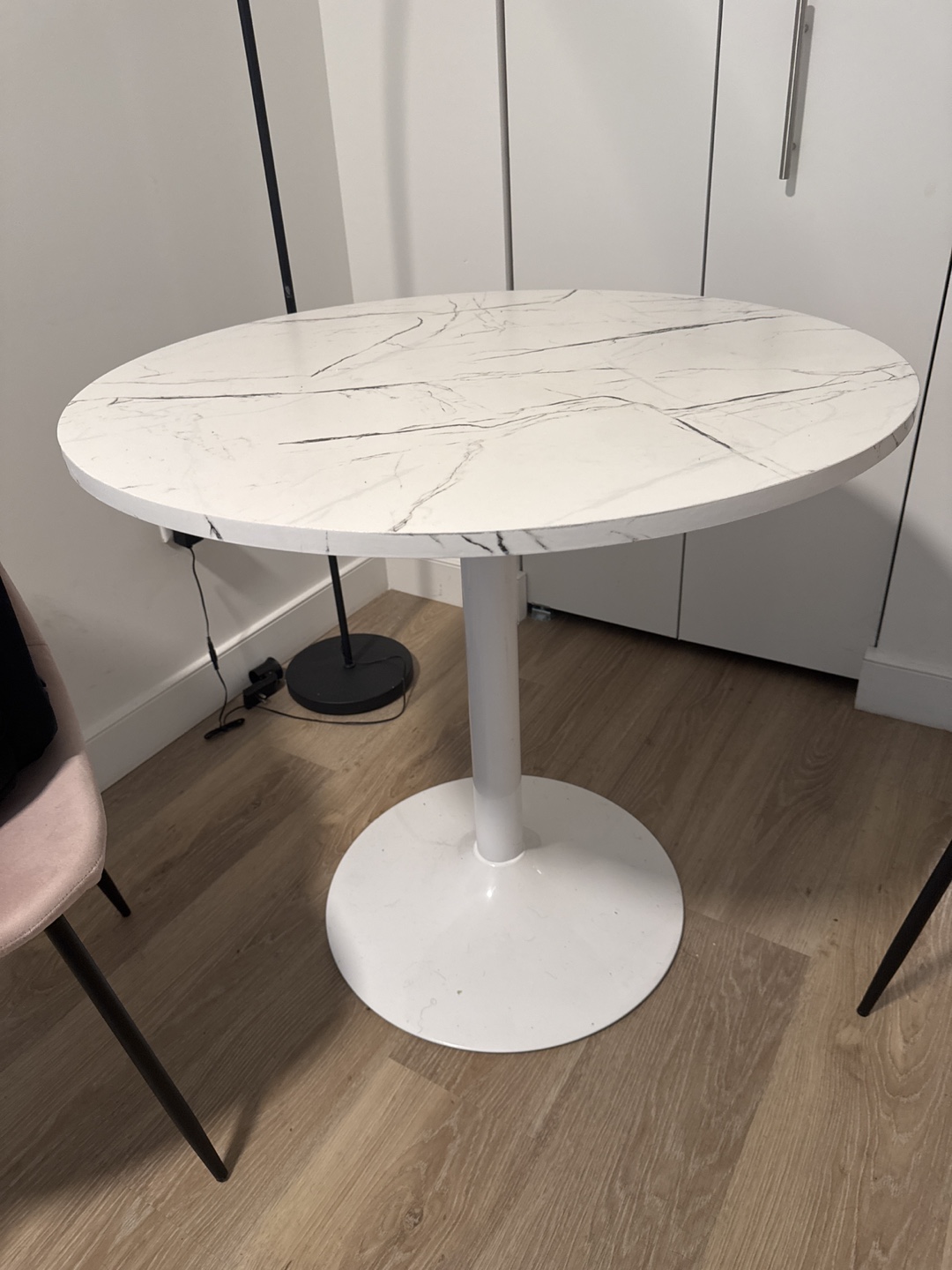 Round Marble Effect Dining Table - photo 3