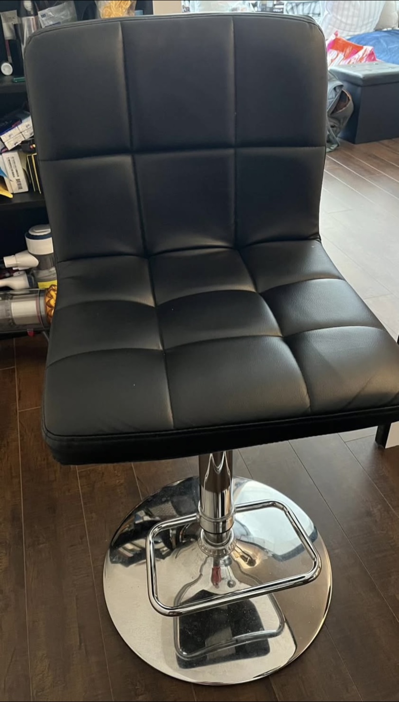 Black Swivel Bar Stool