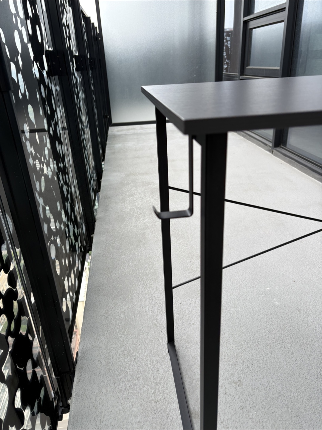 Workdesk (39 inches) with side pocket - photo 3