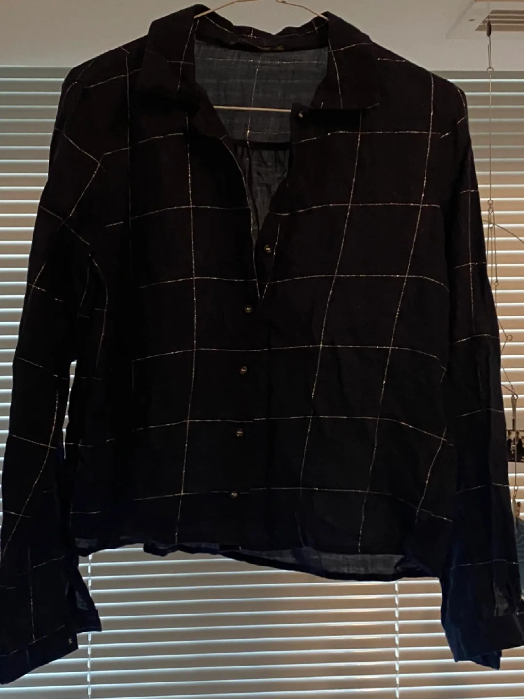 Zara Basic XS Black Plaid Button-Up Shirt thumbnail