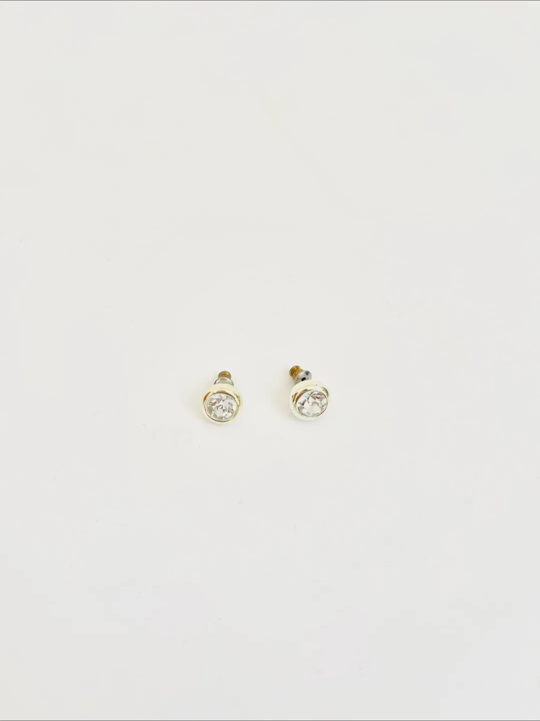 Stud Earrings thumbnail