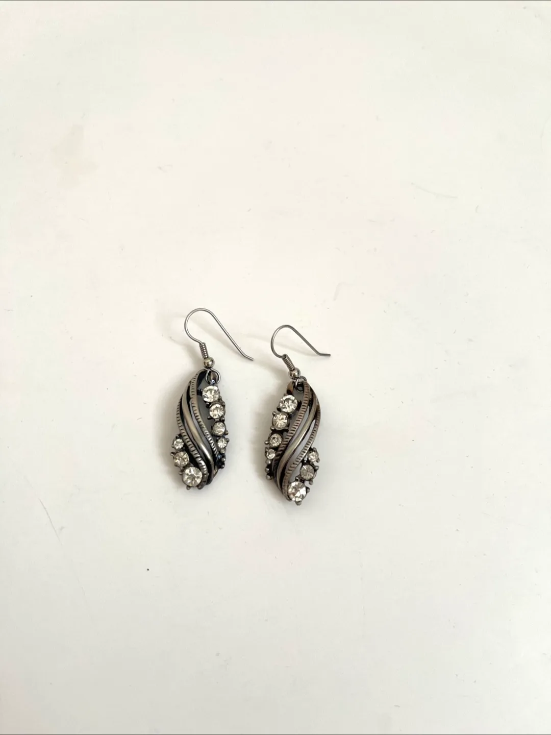 Earrings thumbnail