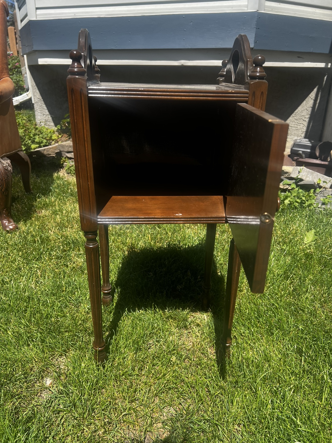 Vintage Wooden Bedside Table - photo 3