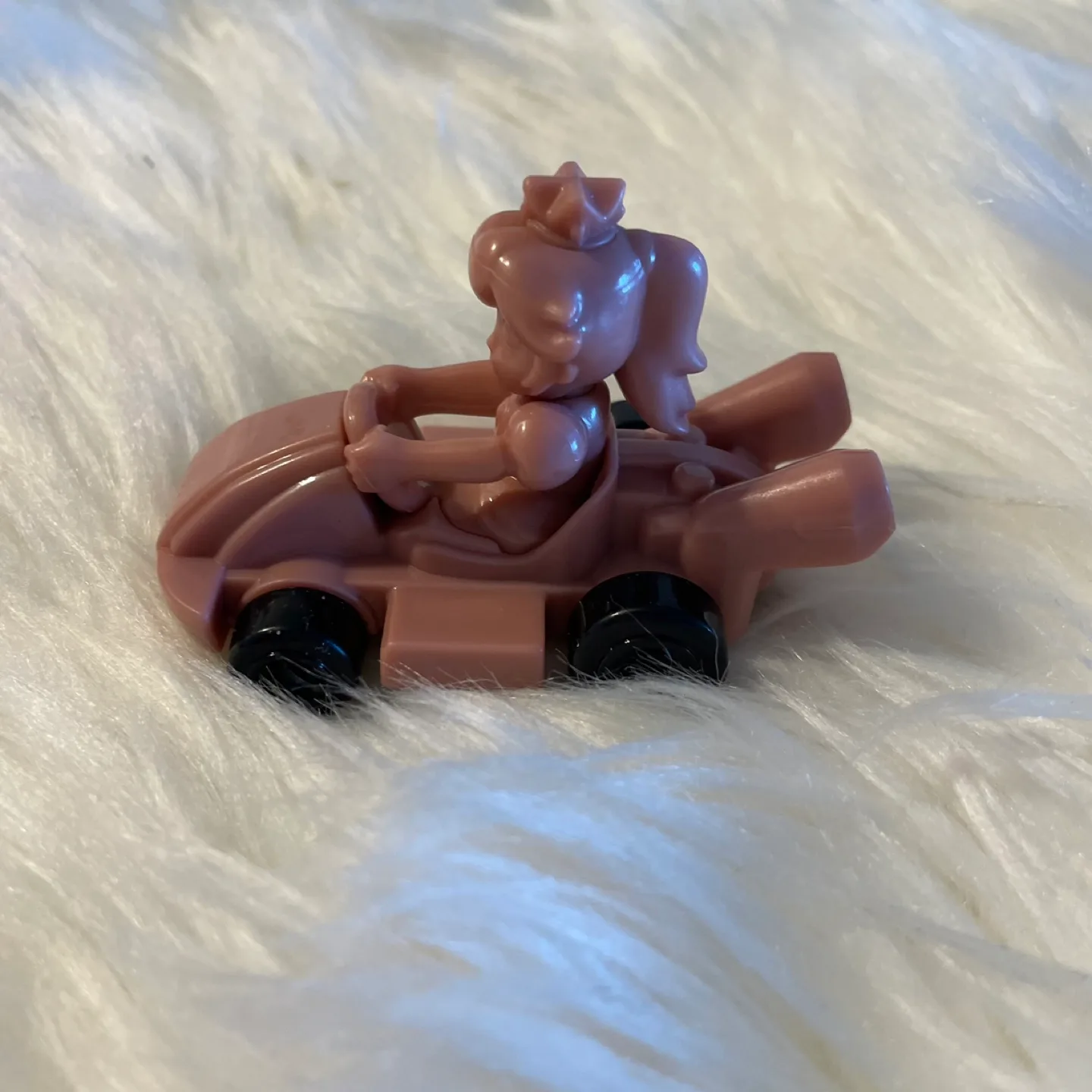 McDonald’s Happy Meal Mario Kart 8 Deluxe Pink Gold Peach Kart image indicator(5)