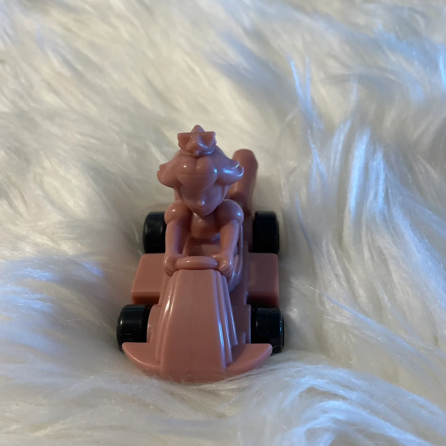 McDonald’s Happy Meal Mario Kart 8 Deluxe Pink Gold Peach Kart image indicator(4)