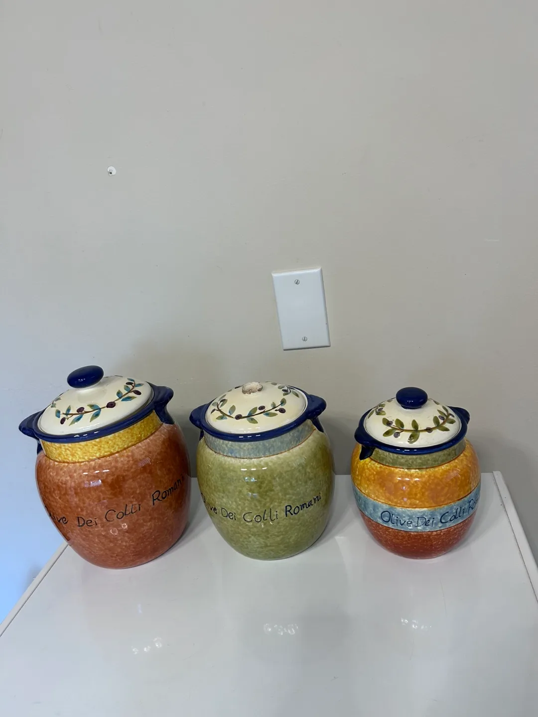 Olive Dei Colli Romani Canister Set image indicator(2)