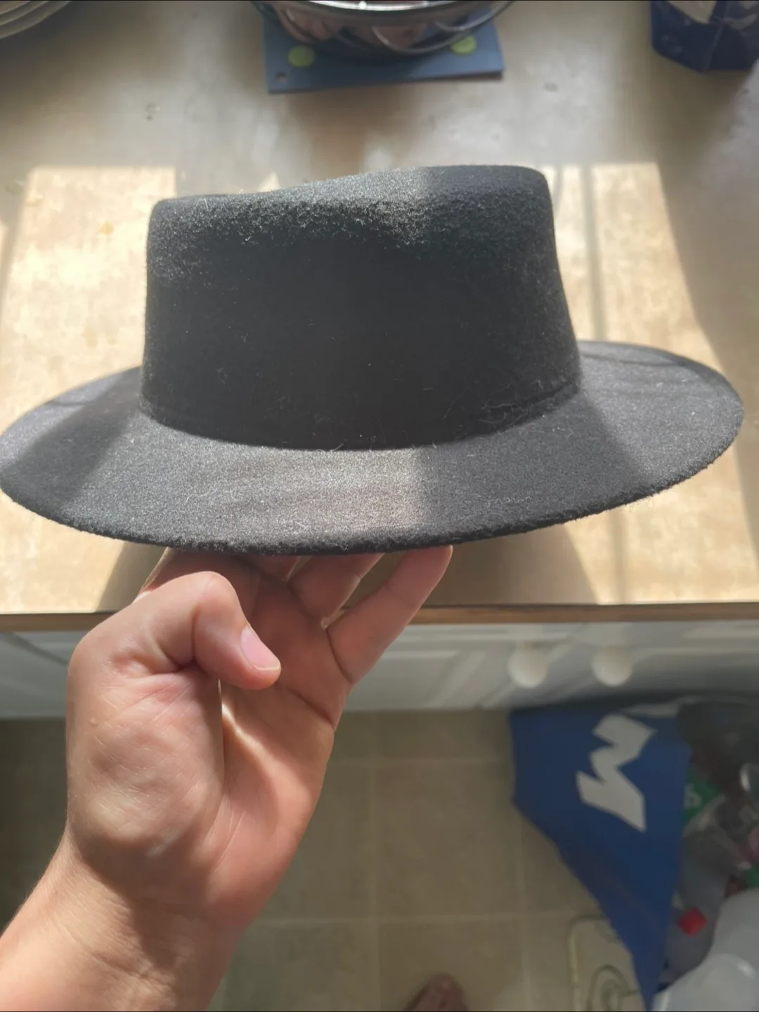 🇨🇦 🍁 Black Wool Hat - Size 7 1/4 image indicator(3)