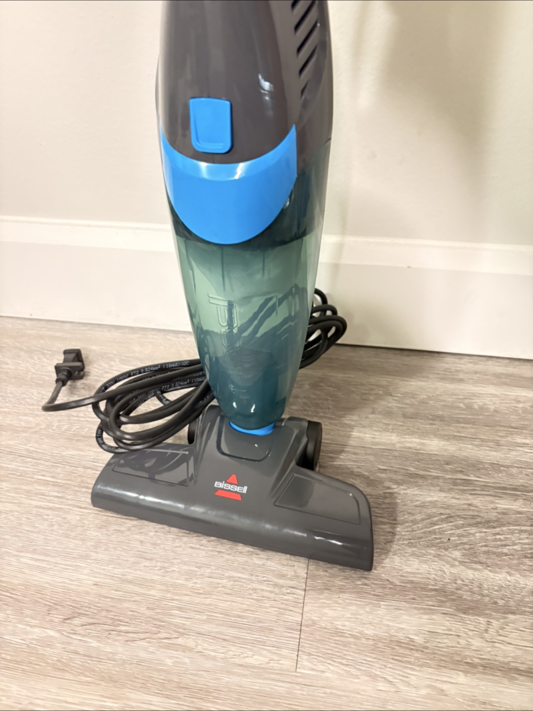 Bissell 3-in-1 Lightweight Corded Stick Vacuum - photo 3