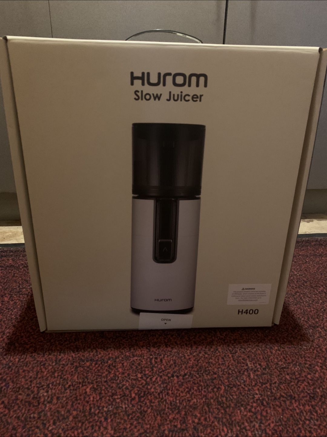 Hurom H400 Easy Clean Slow Juicer - Like New!
